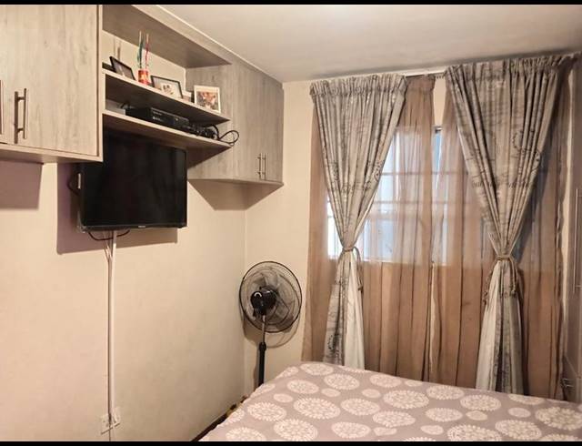 2 BEDROOM APARTMENT FOR SALE IN BRAMLEY VIEW